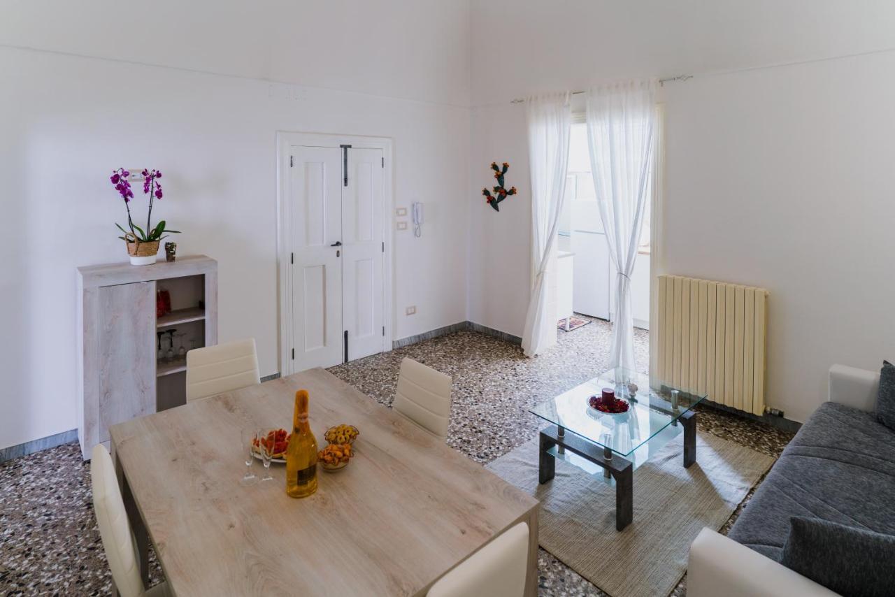 Palestro49 Holiday House Монополи Экстерьер фото